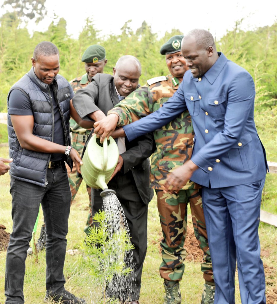 EnviClimateC_Ke's tweet photo. It's happening right now @EnviClimateC_Ke PS @Eng_F_Ngeno plants an indigenous tree at Baringo Primary School in Kuresoi North Constituency, Nakuru County. The Area MP Hon Alfred Mutai and @KeForestService CCF Alex Lemarkoko also join in mission #15BillionTrees #Jazamiti https://t.co/hPe7lXpfaG