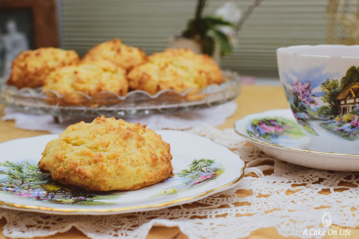 ✨Great Grandmother's Coconut Buns Recipe ✨
With the sad news that my cake blog no longer exists, I now have my coconut buns recipe on my YouTube channel. #recipes Here's the link youtu.be/xgun6wt8jV8?si…