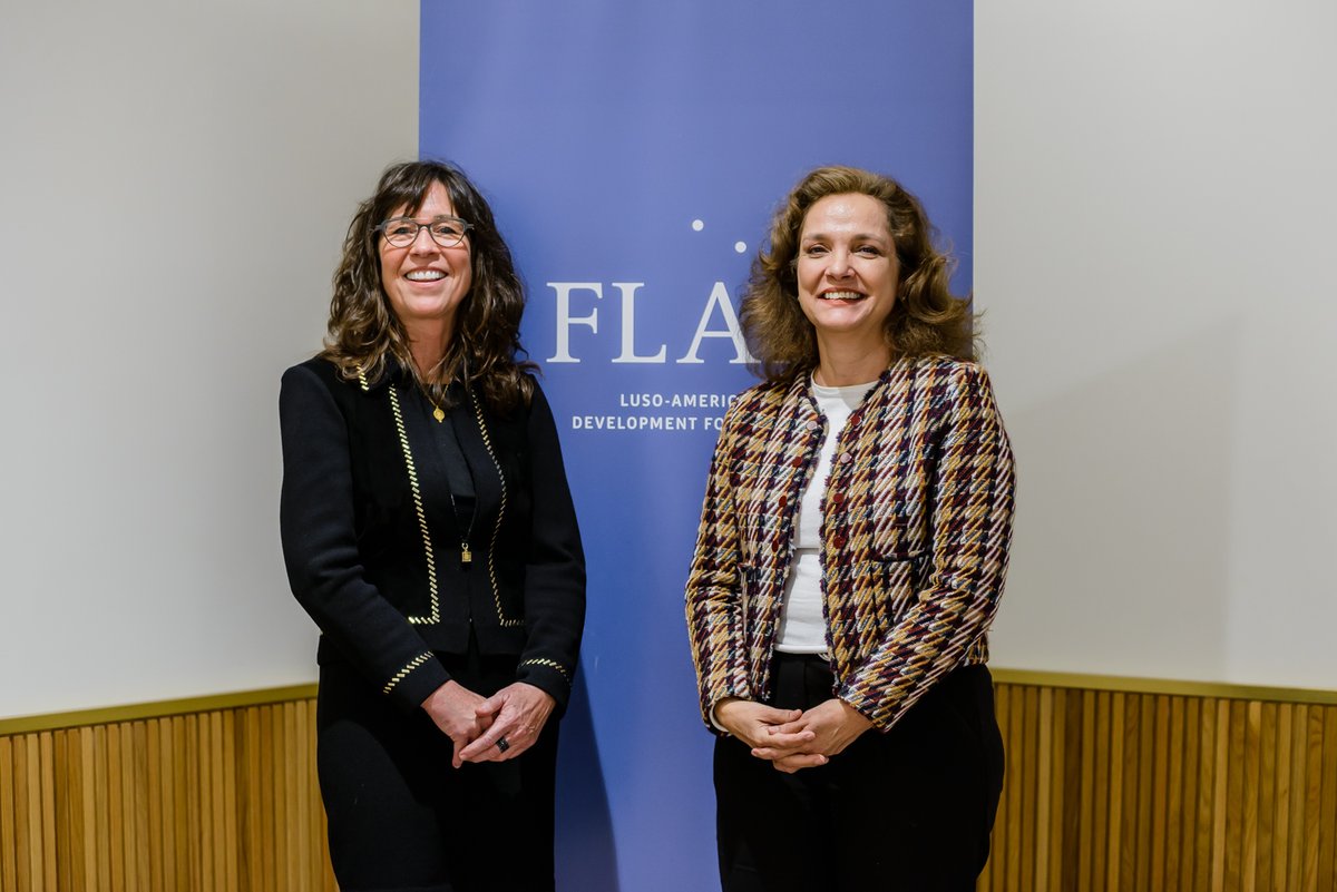 FLAD_PT's tweet photo. 👉Kori Schake (@KoriSchake), Diretora de Estudos de Política Externa e de Defesa do @AEI, esteve na #FLAD para uma conversa sobre os EUA no mundo, desde as guerras, à política e à ordem. A moderação ficou a cargo de Lívia Franco (IEP-UCP).

👀Veja alguns momentos da Conferência: https://t.co/m8sCbcx3fD