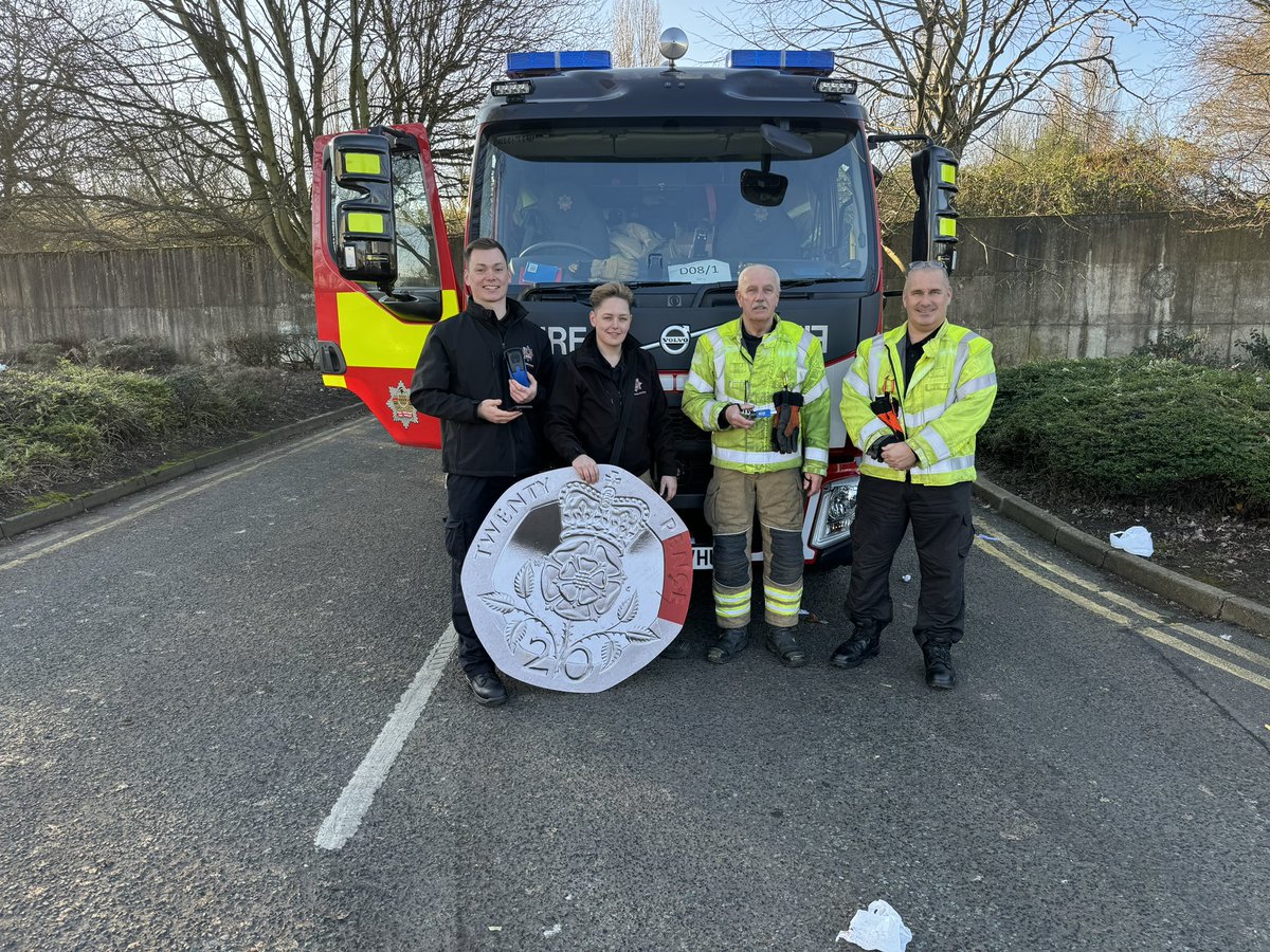 White watch are this morning outside Dunelm Oldbury undertaking road safety checks, advice on tyre safety is our focus today. 
Please pop down and say hello.
<a href="/WMFSRCRT/">WMFS RCRT</a>