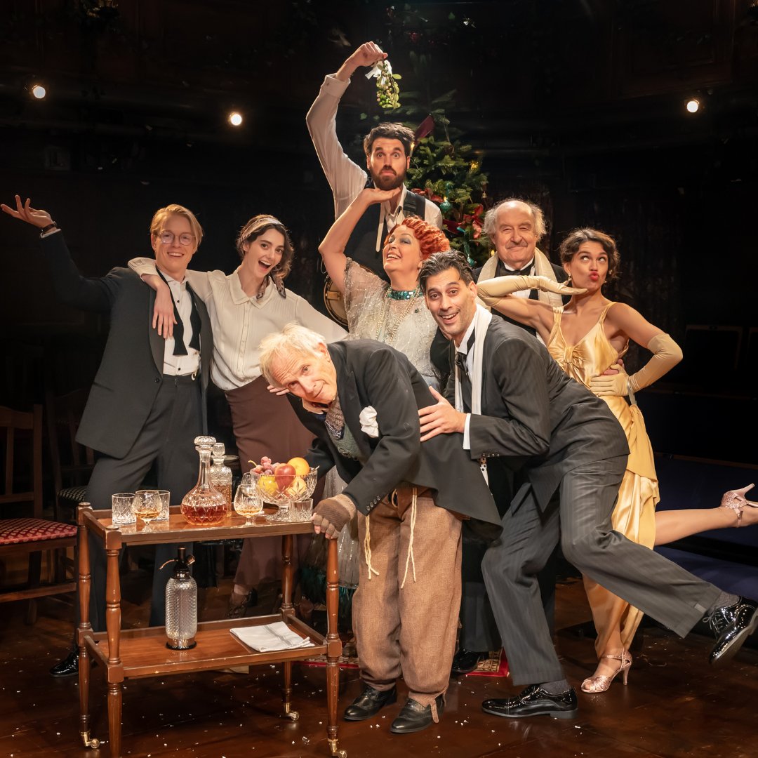 A round of applause for the incredible company of SHE STOOPS TO CONQUER ahead of their final performances today👏 Thank you for making Christmas at the OT so special and for bringing festive joy to thousands. This sell-out production will be available to stream next week📽️