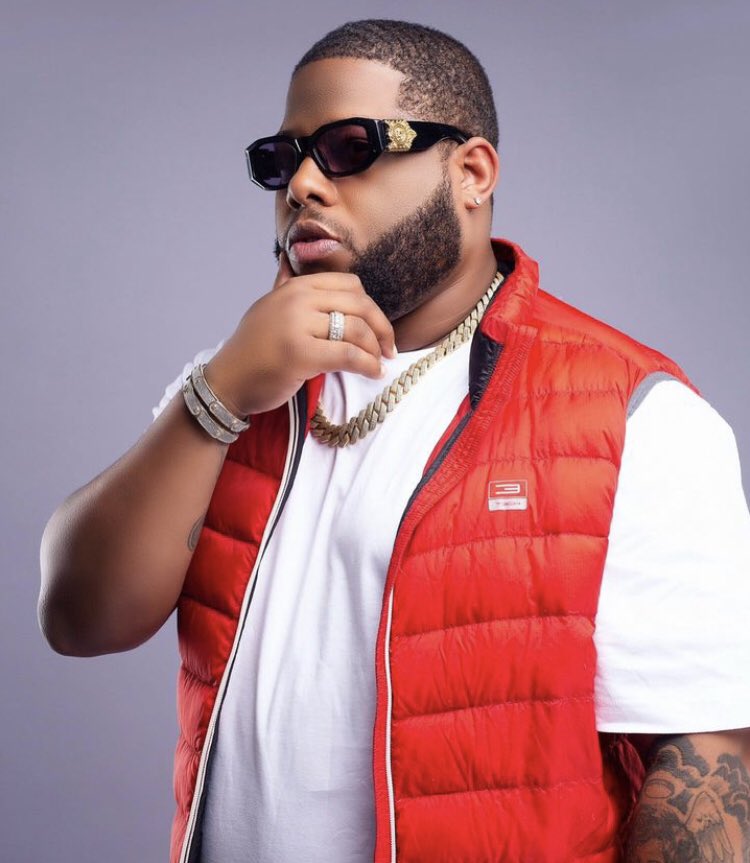 thebellicon's tweet image. Happy birthday to Ghanaian 🇬🇭 Musician and Entrepreneur Desmond Kwesi Blackmore Alia’s  D Black .Wish you many more years to come .
#dblack#bigD
#Thebellicon🔔