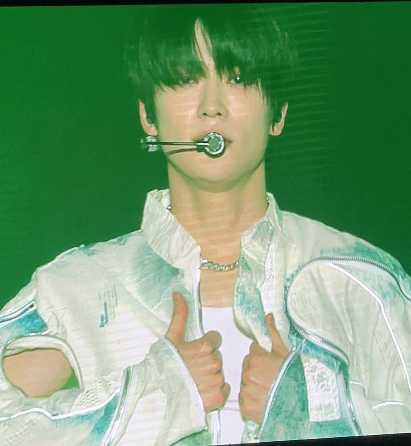 jaehyun for the unity in jakarta today!