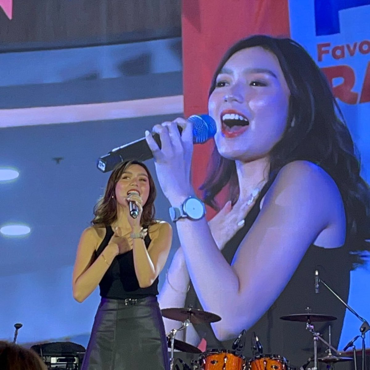 gailalelilolu's tweet photo. napakapretty

FRANSETH CONQUERS CEBU https://t.co/ntfTvrpO4d
