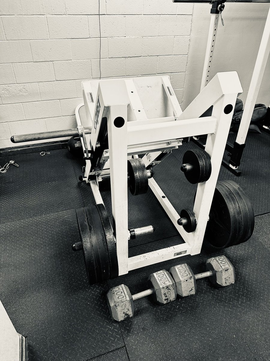 cjgent86's tweet image. It may be cold outside, but we got that smoke right here. 

Have a blessed, successful, joy filled weekend my friends. Always forward, NFS. 

#0445club #DisciplineEqualsFreedom #DEFreset