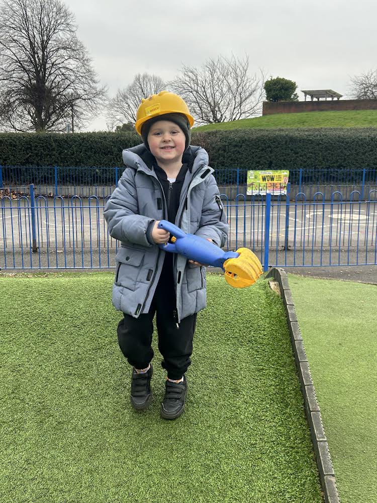 SwintonFitz's tweet photo. Our F1 children have loved being back at school after the Christmas break; they have enjoyed both the outdoor and indoor area ☺️ #bigsmilesallaround #EYFS https://t.co/coLd0QnJsE
