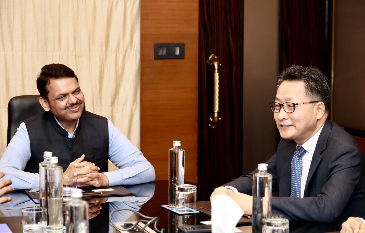 Devendra Fadnavis tweet media