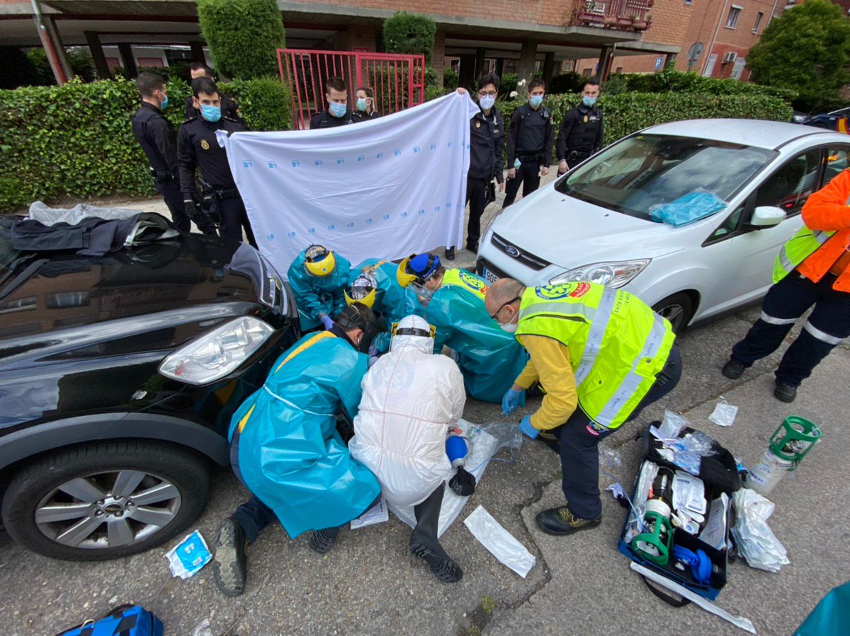 SAMUR_PC's tweet photo. La @policia celebra su #BicentenarioPolicía.

Felicidades y gracias por vuestro apoyo y trabajo en muchas de nuestras intervenciones. https://t.co/QKhcHdp6GU