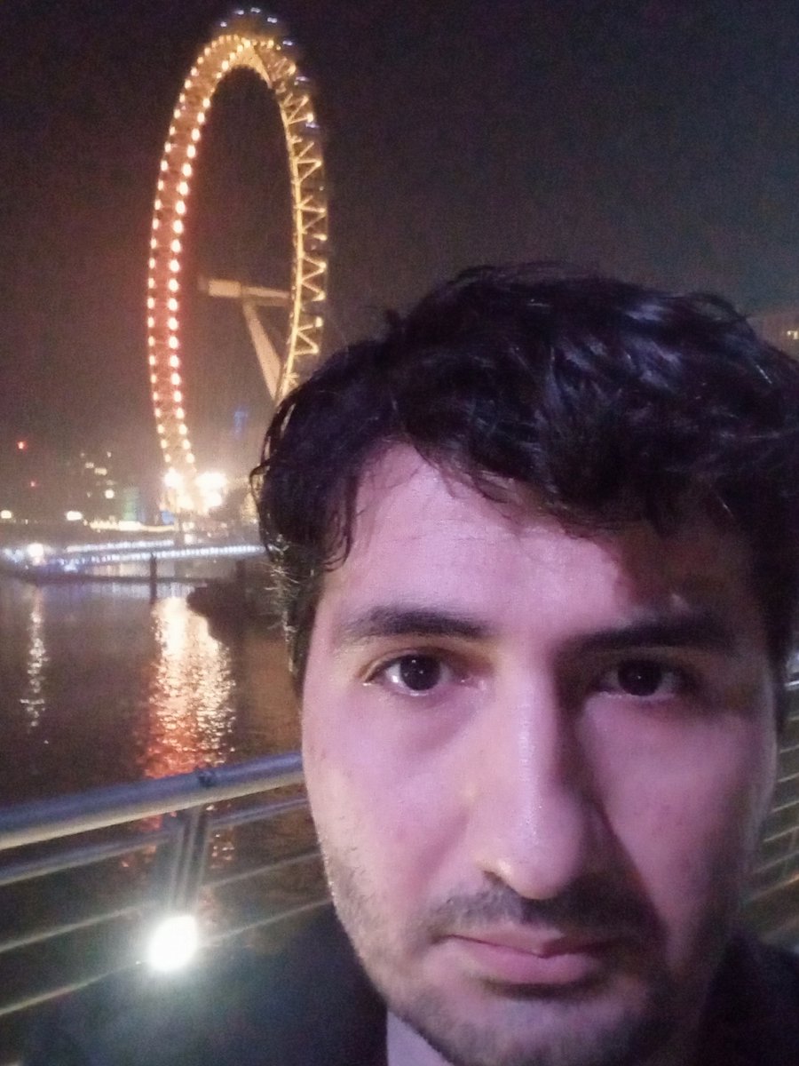 A selfie with London Eye, to reduce the density of mathematical equations in my Twitter.