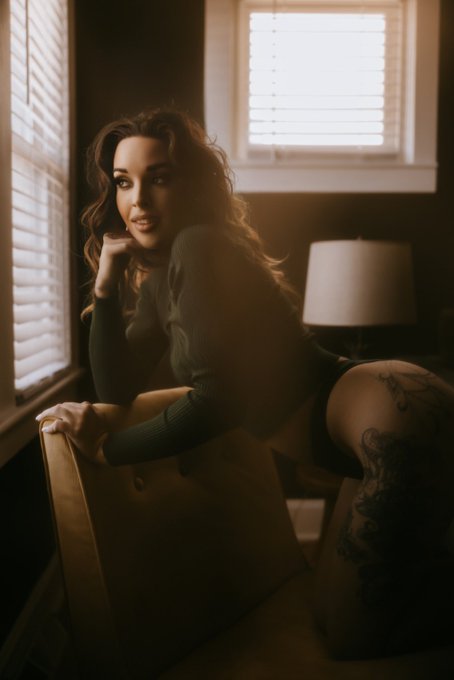 Slide my panties to the side and fuck me While the neighbors watch😈😈😈 https://t.co/Vi0yKkQFuV<a href="/tag/tittytuesday"class="tags"><span>#tittytuesday</span></a>