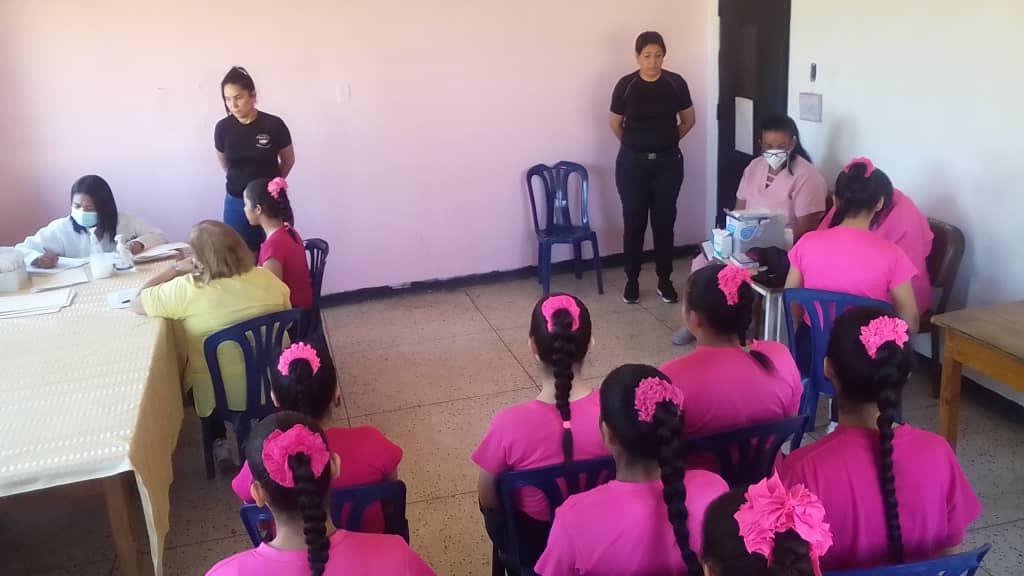 Las adolescentes en conflicto con la ley penal que se encuentran en la Entidad de Atención La Guajira, han sido atendidas con una jornada de salud que hemos realizado este #12ENE.