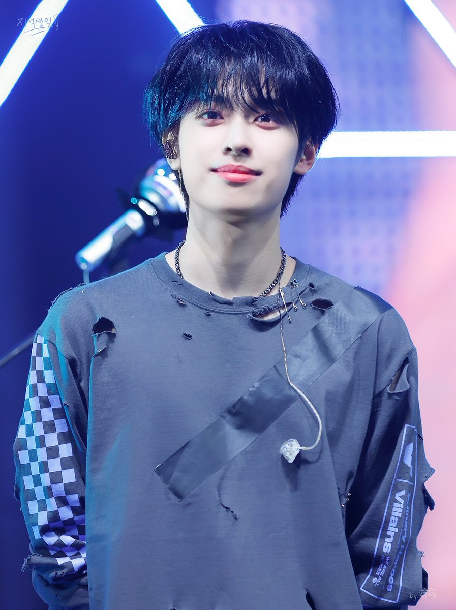 온 세상이 사랑할 수 밖에 없는
무대에서 가장 빛나는
우리 애기락스타 가온이 생일축하해!! ❤️

#온_세상이_사랑할_가온 
#GlowingStarGaonDay

HAPPY GAON DAY💕
#가온 #Gaon #XdinaryHeroes