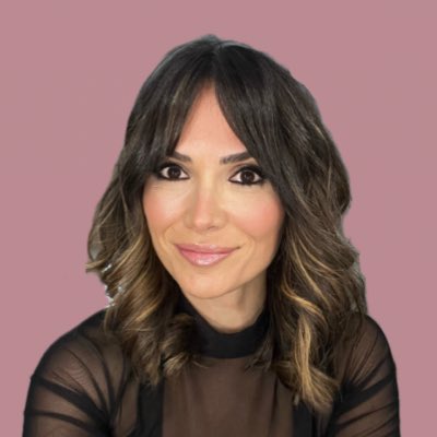 Se tarda una vida entera en lograr entenderla 
#NuevaFotoDePerfil