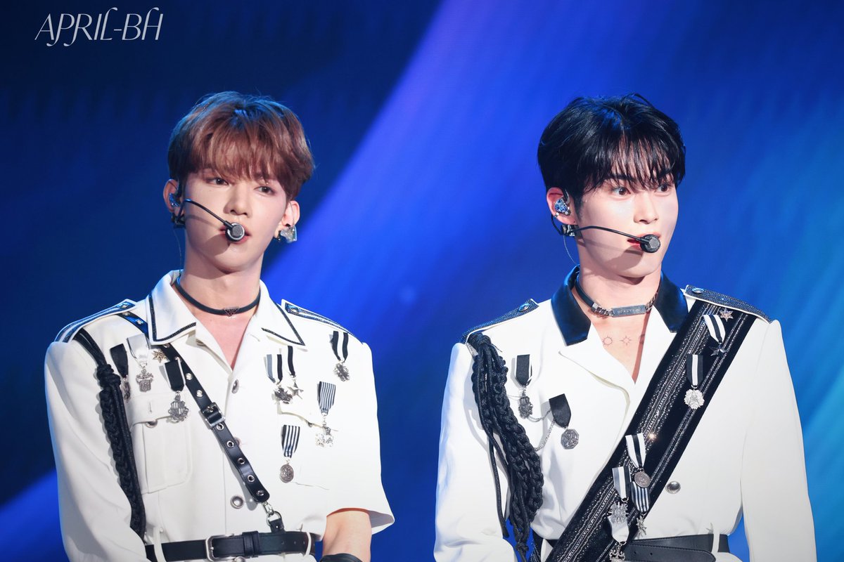 April_bh_matt's tweet photo. 240112🐹🐼
sharing together concert
p1 was taken by @iewaij_x
#SUNGHANBIN #성한빈 
#ZHANGHAO #장하오 
#haobin #SharingTogetherConcert
#ZEROBASEONE #ZB1 #제로베이스원 https://t.co/wfPtdtYRCC