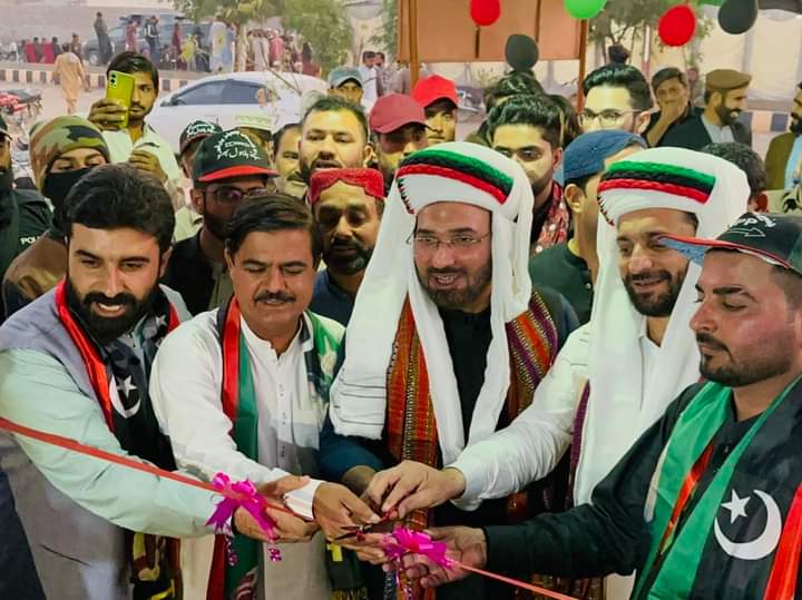 AliAkbarPPP's tweet photo. Election office opening at my UC 13
With MNA Candidate @AbdulBerr02 &amp; PS Candidate  @aliahmed_ppp with Vice Chairman Anwar Brohi.
#JeetKaNishanTeer https://t.co/5PdRG4pMLS