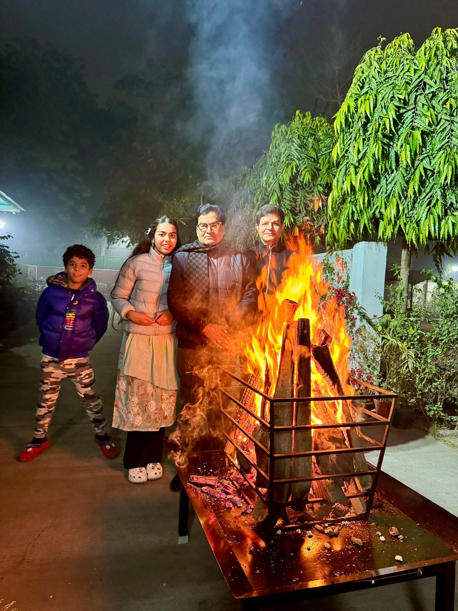 Celebrating LOHRI at my Delhi residence. अपने दिल्ली आवास पर लोहड़ी का आनन्द लेते हुए !