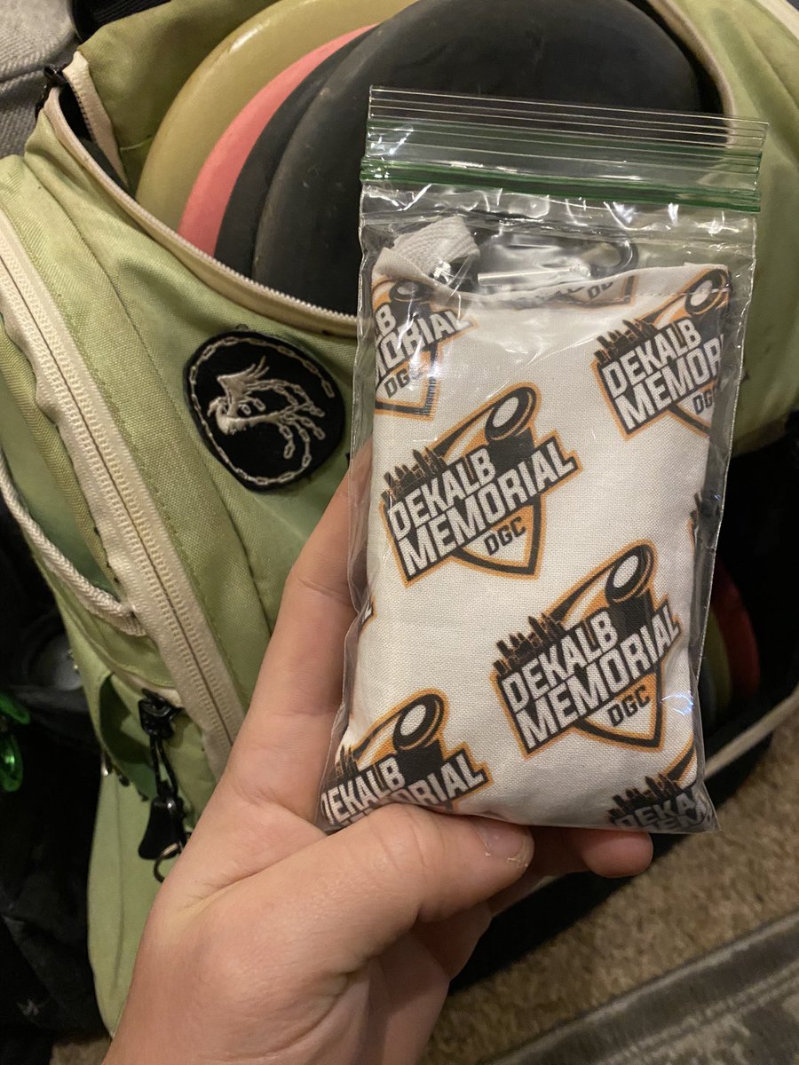 SageGuyVG's tweet photo. I have some Dekalb Memorial DGC dry sacs for sale! Funds go back to the Intown Atlanta Disc Golf club course improvement funds! $18 shipped

Hand made by Alabama local Rob’s Dry Sacs. Quality material and include a carabiner. Sweaty hand season will be here soon! #discgolf https://t.co/IOC9fhoYfk