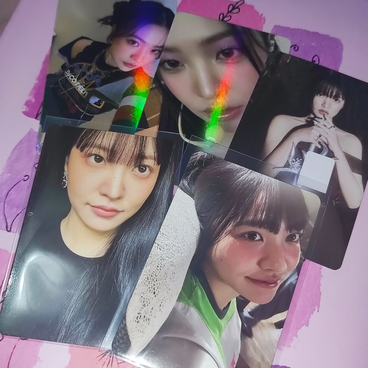 shionsells's tweet photo. 🩷 … 𓄹𓈒 ฅ #elomails ฅ — # ༘
           yeri poster &amp; package ver. photocards came home yesterdaaaaay!! i was hesitant pa to buy this package ver. pc ,, but so glad i didddd!! SUPER PRETTY NG YERIMMM 😩 plus the freebies,, so gagandaaaaa 🥹 tysm pi 🩷

ꮺ @WATERTHUNDERTWT ♡̷ https://t.co/ckVn7dYdMu