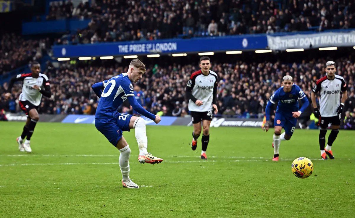 SakdaBuungau's tweet photo. Goal!
Goal! Chelsea 1, Fulham 0. Cole Palmer (Chelsea) converts the penalty with a left footed shot
#PremierLeague #Chelsea #Fuhlam #Auaction #บังอู๋ครีเอท https://t.co/wR2CQ5CDpT