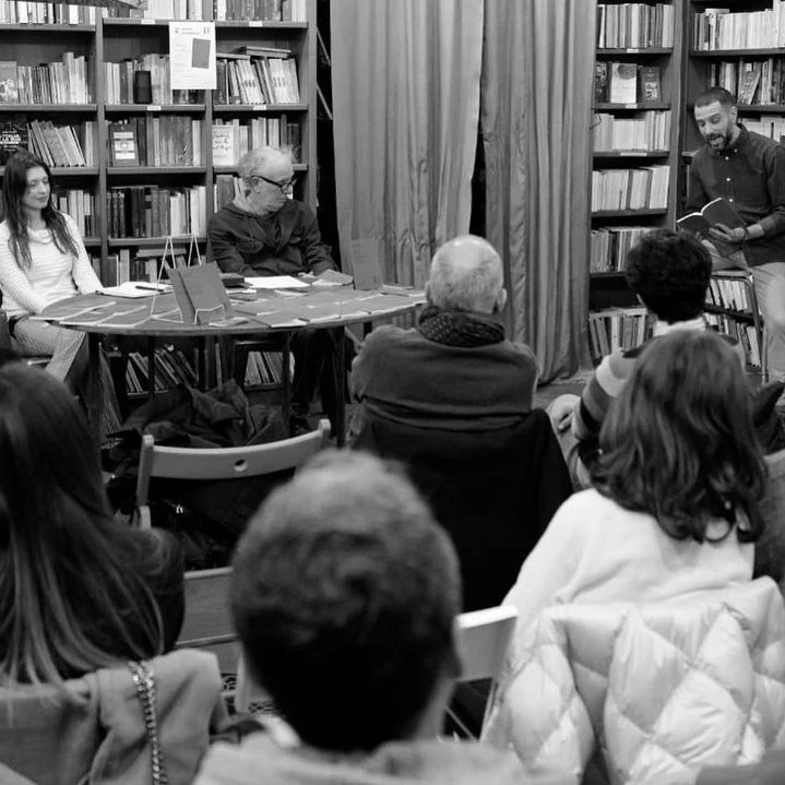ityart_'s tweet photo. Un anno fa: presentazione di #ombredisabbia a #Torino ❤️
https://t.co/GF0EQjNcuF
#13gennaio https://t.co/XJEaFT3qrN
