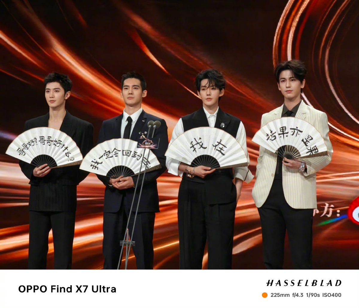 ManoodTingJeen's tweet photo. ยินดีกับสี่หนุ่ม F4 : เฉินเจ๋อหย่วน เติ้งเหวย อวี๋ซื่อ จางหลิงเฮ่อ ✨
วันนี้ในงาน Weibo Night 2023 ได้รับรางวัล “นักแสดงที่ประสบความสำเร็จมากที่สุดแห่งปี” ด้วยค่าา เหมาะสมกับรางวัลที่สุดดดเลยคับ
#ChenZheyuan #DebgWei
#YuShi #ZhangLinghe https://t.co/WFHCZzbIoP