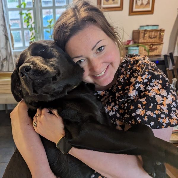 swimfish106's tweet photo. Meanwhile in #Rushcliffe #dogwashing photo shots increase exponentially Desperate times for #RuthEdwardsMP (Nice dog. Rubbish MP) https://t.co/r3zpuQLZtq