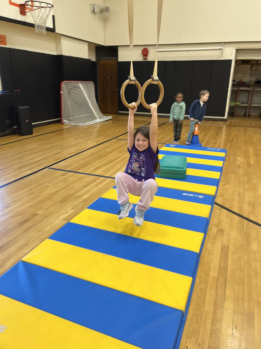 MAS_PhysEd's tweet photo. Students have developing core strength and putting it to use in our stations. No better way to swing into the new year than with our gymnastics unit! #corestrength #nevergiveup https://t.co/0p9UduBT5T
