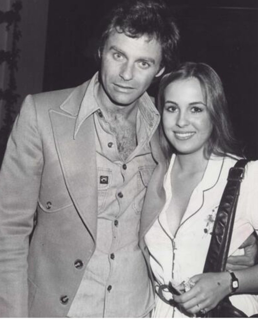 LanesChica's tweet photo. @tristanrogers #RobertScorpio @GenieFrancis #LauraWebber @GeneralHospital https://t.co/kT4Fg8Wm8F