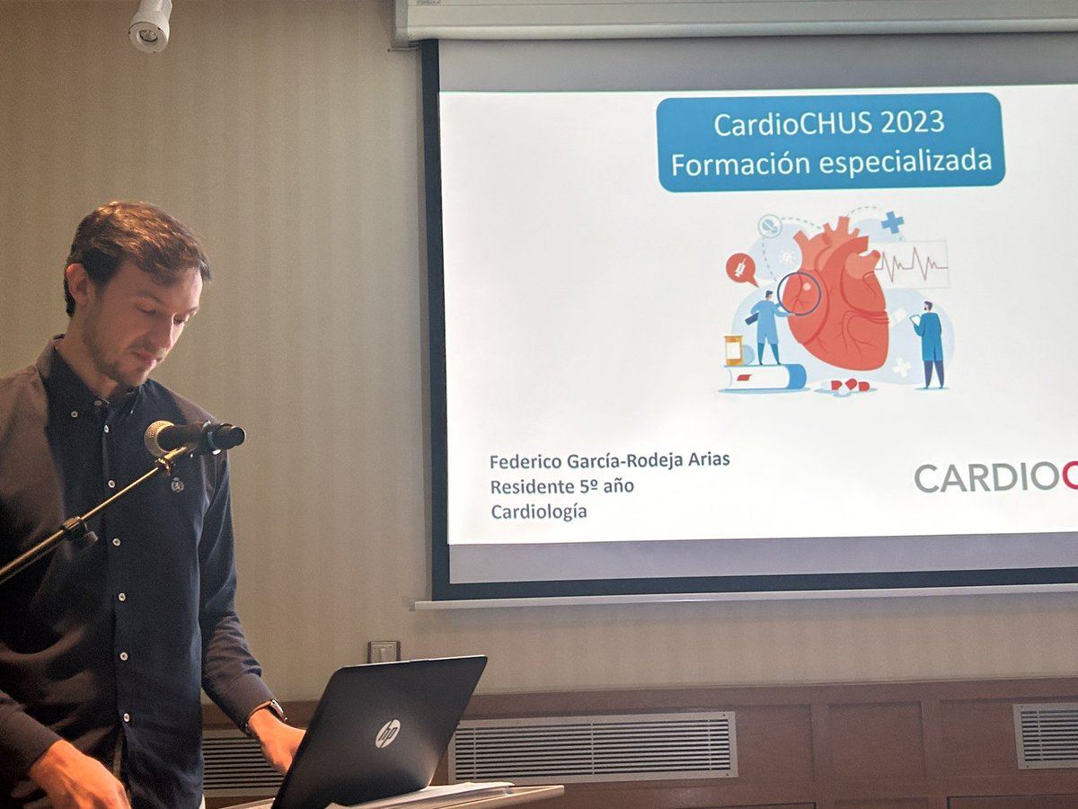 @cardiologiaCHUS @secardiologia @carlospenagil @CIBER_CV Federico García Rodeja presentando la actividad de la formación especializada @cardiologiaCHUS