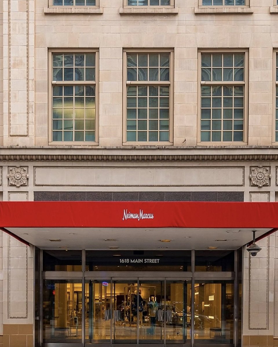 LilaNur Parfums collections is now available at <a href="/neimanmarcus/">Neiman Marcus</a> You can find our full-range of award-winning fragrances and perfume oils at Neiman Marcus online (link in bio) and in select cities, including Bal Harbour, Dallas, San Antonio, and the Mall at Short Hills.