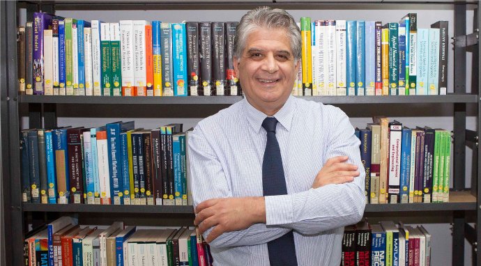 frederick_uni's tweet image. Article by FU Rector, Prof. George Demosthenous: "The role of universities will become even more important in a world that offers easy access to information, because information alone is not enough" #skills #innovativeteachingmethods @EconomyTodayCY🙏🏼 economytoday.sigmalive.com/epiheiriseis/y…