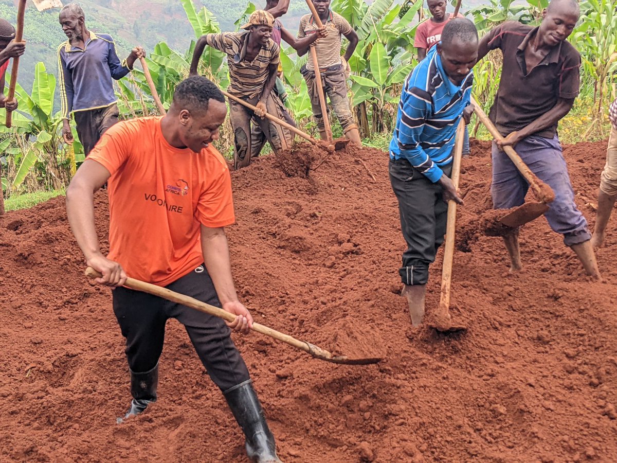 DieudonneEdwin's tweet photo. "Empowering communities through resilient homes: Rebuilding lives in the aftermath of disasters."
@NgororeroDistr
@CorpsAfricaRda 

#thisiscorpsafrica
#localhelpinglocals https://t.co/vdrRYGf24F