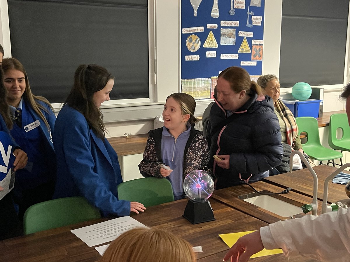 🔵 St Mary’s College Open Day 2024 🔵

Many experiments from our Science Department for our Open Day.