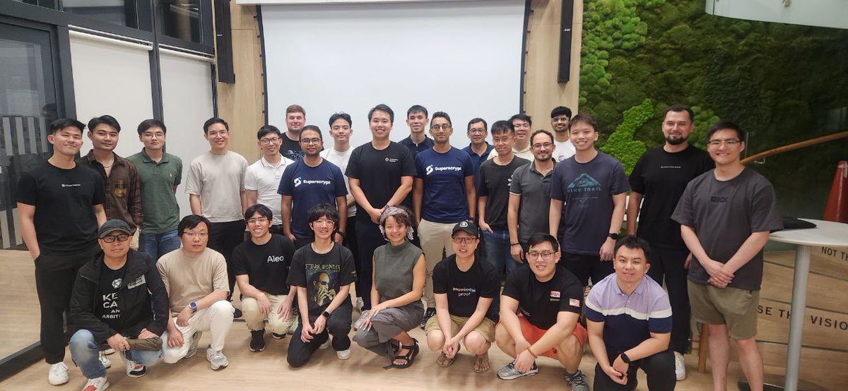 smu_blockchain's tweet photo. 2024 SMUB Event Highlights 
We're thrilled to share the key highlights from the Real World Zero-Knowledge #0 meetup hosted at The Greenhouse at SMU Connexion in collaboration with @therealyingtong and @NTUBlockchain A special thanks to everyone who joined us for an insightful https://t.co/JpcaKrnbaE