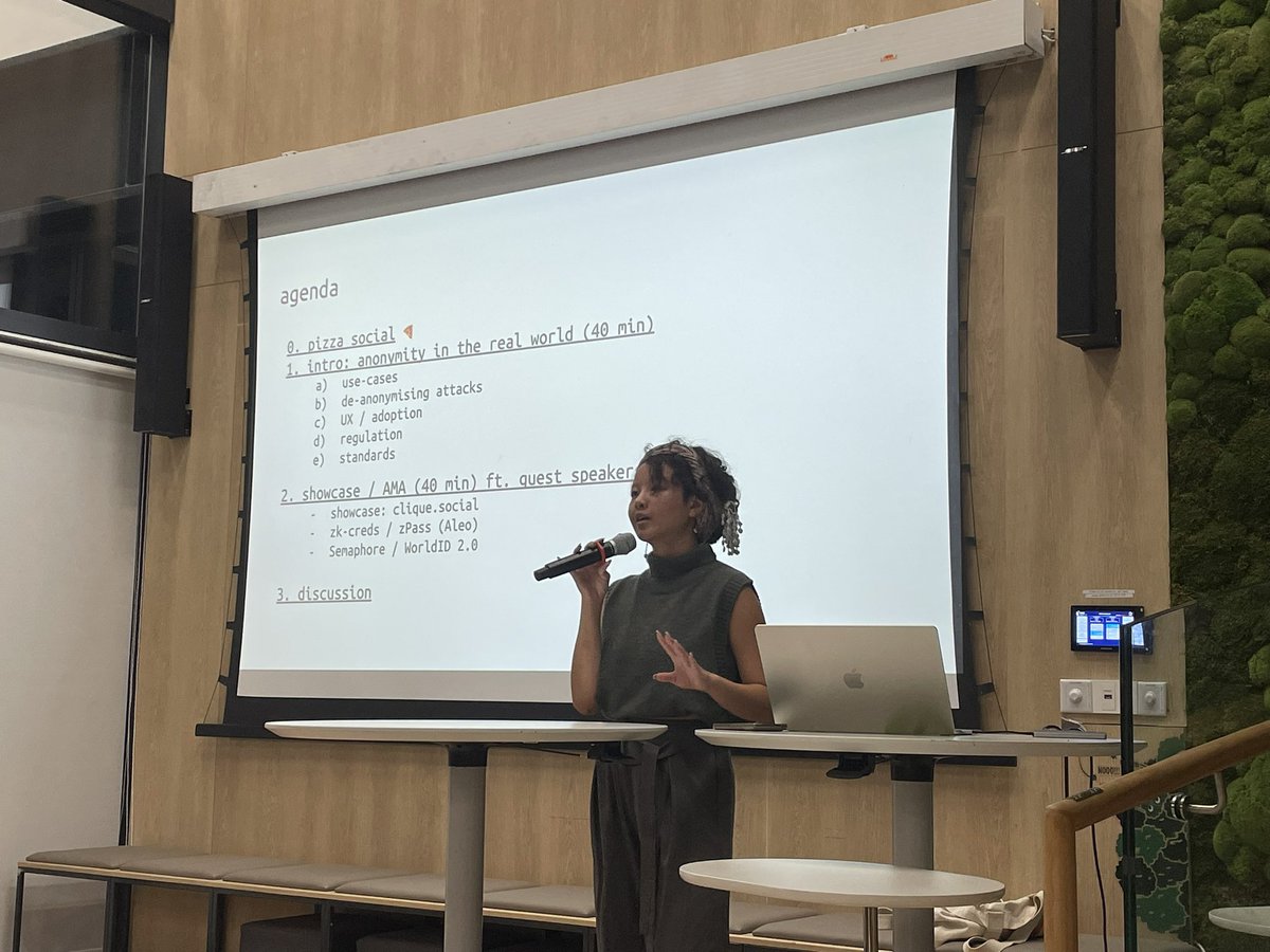 smu_blockchain's tweet photo. 2024 SMUB Event Highlights 
We're thrilled to share the key highlights from the Real World Zero-Knowledge #0 meetup hosted at The Greenhouse at SMU Connexion in collaboration with @therealyingtong and @NTUBlockchain A special thanks to everyone who joined us for an insightful https://t.co/JpcaKrnbaE