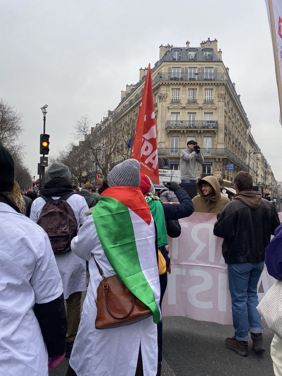 dib_saliha's tweet photo. Samedi 13 janvier 2024 Paris pour la paix #gaza #palestine #paris #cessezlefeu #justice #childrenright https://t.co/qjvXsnAcL0