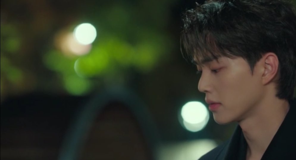 ljscentric's tweet photo. “and just like that my salvation guwon left me”

she kept calling her name but HE REALLY LEFT HER… 😭😭😭😭

#MyDemon #MyDemonEp14 https://t.co/yj6y5uaNLB