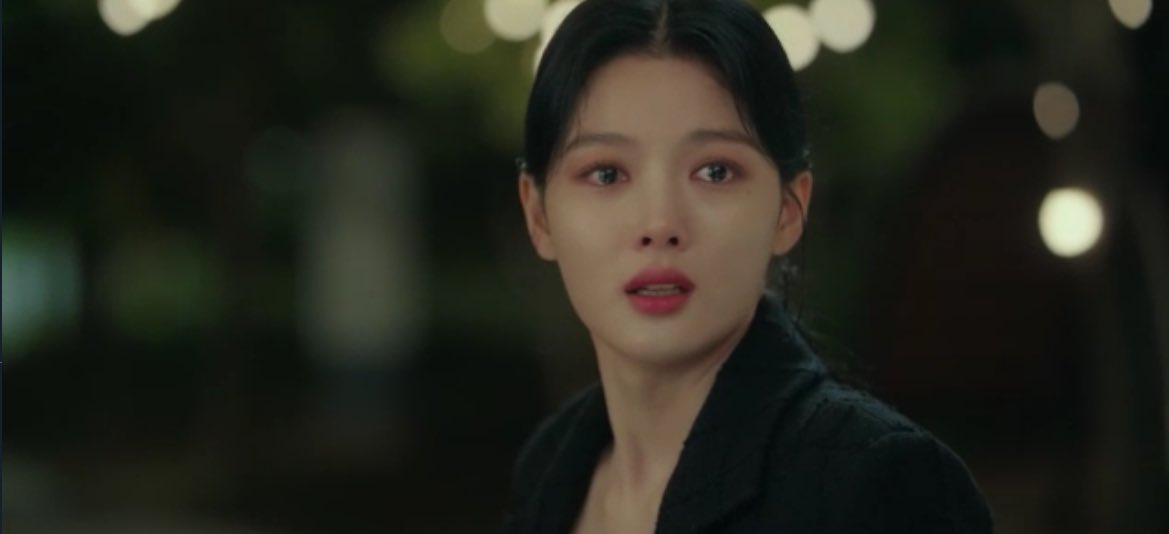 ljscentric's tweet photo. “and just like that my salvation guwon left me”

she kept calling her name but HE REALLY LEFT HER… 😭😭😭😭

#MyDemon #MyDemonEp14 https://t.co/yj6y5uaNLB