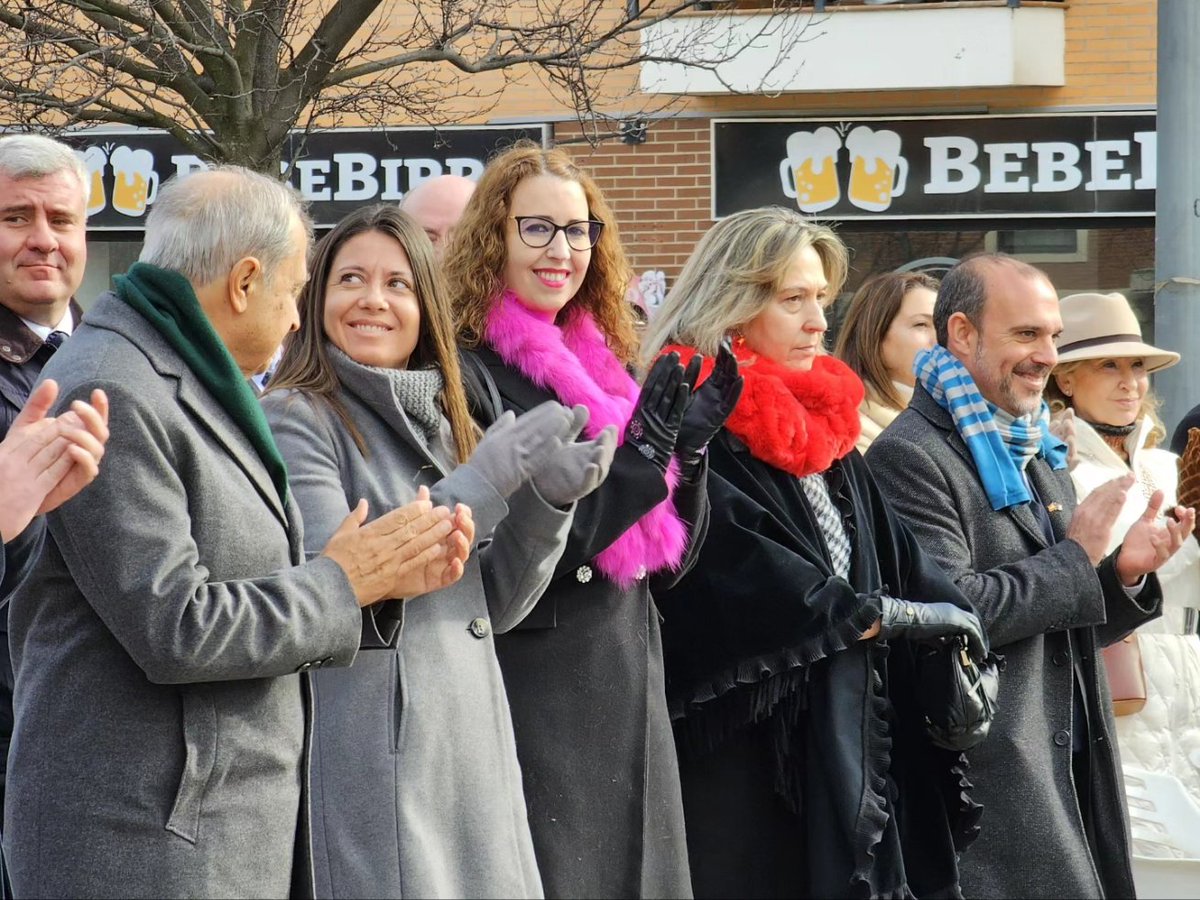 Sara_SimonA's tweet photo. 👮🏻‍♀🇪🇸Celebramos el bicentenario de la @policia con orgullo y agradecimiento. Sin seguridad no hay ni libertad ni derechos; no hay democracia. Quiero destacar especialmente su labor en la lucha contra la violencia machista y en la protección de las mujeres que la sufren. https://t.co/YGax5LcF4P