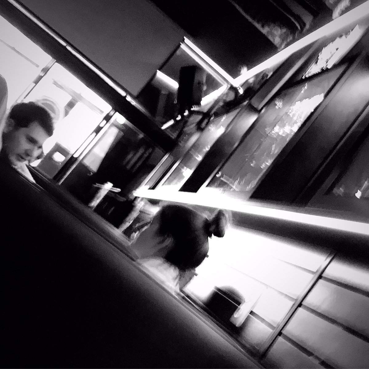 pipasbrandao's tweet image. #bartime