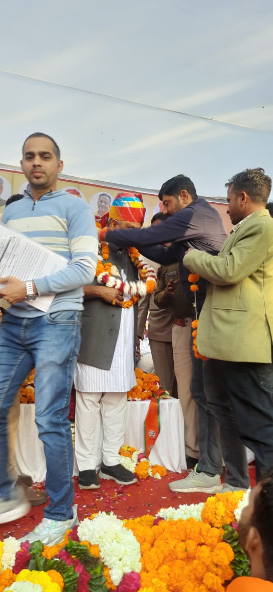 deora10701's tweet photo. माननीय मंत्री जी के स्वागत के दौरान श्री लक्ष्मण, श्री शेर सिंह, श्री अंकित परिहार, श्री मूलाराम चौधरी, श्री गोपाल, श्री लक्ष्मण सिंह सोलंकी, श्री पंकज सांखला सहित अन्य साथी उपस्थित थे। https://t.co/EazlZTSk0j