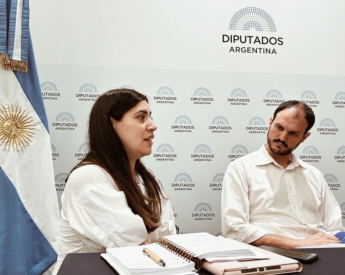 Recibimos en <a href="/DiputadosAR/">Diputados Argentina</a> a Ramón Dupuy, abuelo de Lucio junto a Ana Marmora de Niñez, Adolescencia y Familia y a la Diputada <a href="/RocioBonacci/">Rocío Belén Bonacci</a> 

Ramón nos pidió trabajar en las modificaciones del art. 5 de la Ley Lucio para fortalecer las políticas de niñez. #JusticiaPorLucio