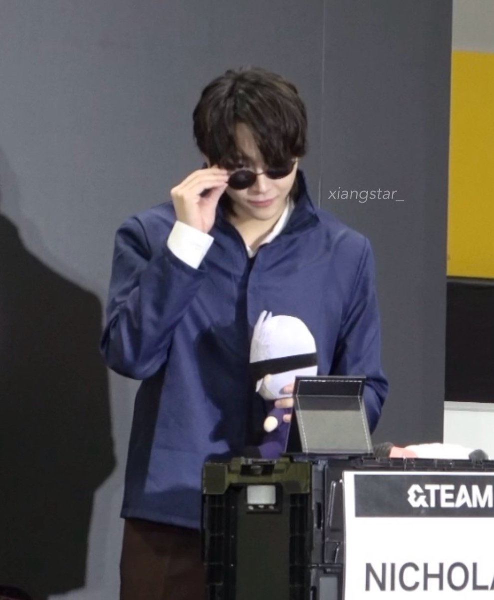 xiangstar_'s tweet photo. 240113 앤팀 팬싸인회 

五条ニコラス🤞🏻✨✨

#NICHOLAS #ニコラス #니콜라스 #王奕翔 #andTEAM https://t.co/aCp6MWNexT
