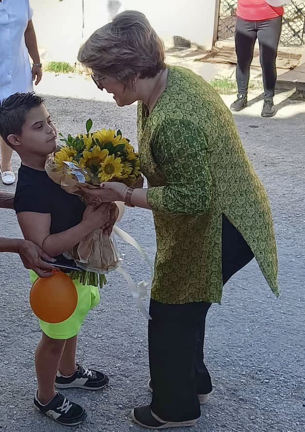 liscuestacuba's tweet photo. Sin dejar de sufrir por los que están siendo masacrados en Gaza, ayer tuve un día lindo, rodeada de felices niños cubanos. #EstaEsLaRevolución #TeQuieroMiBarrio78 https://t.co/uC4zTadYN2