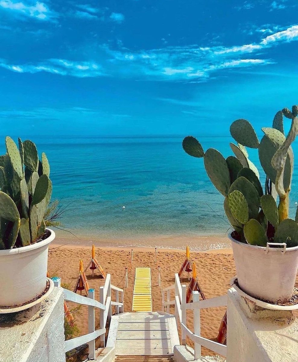 viewsoff's tweet photo. Puglia, Italy. https://t.co/XOol2T1CEG