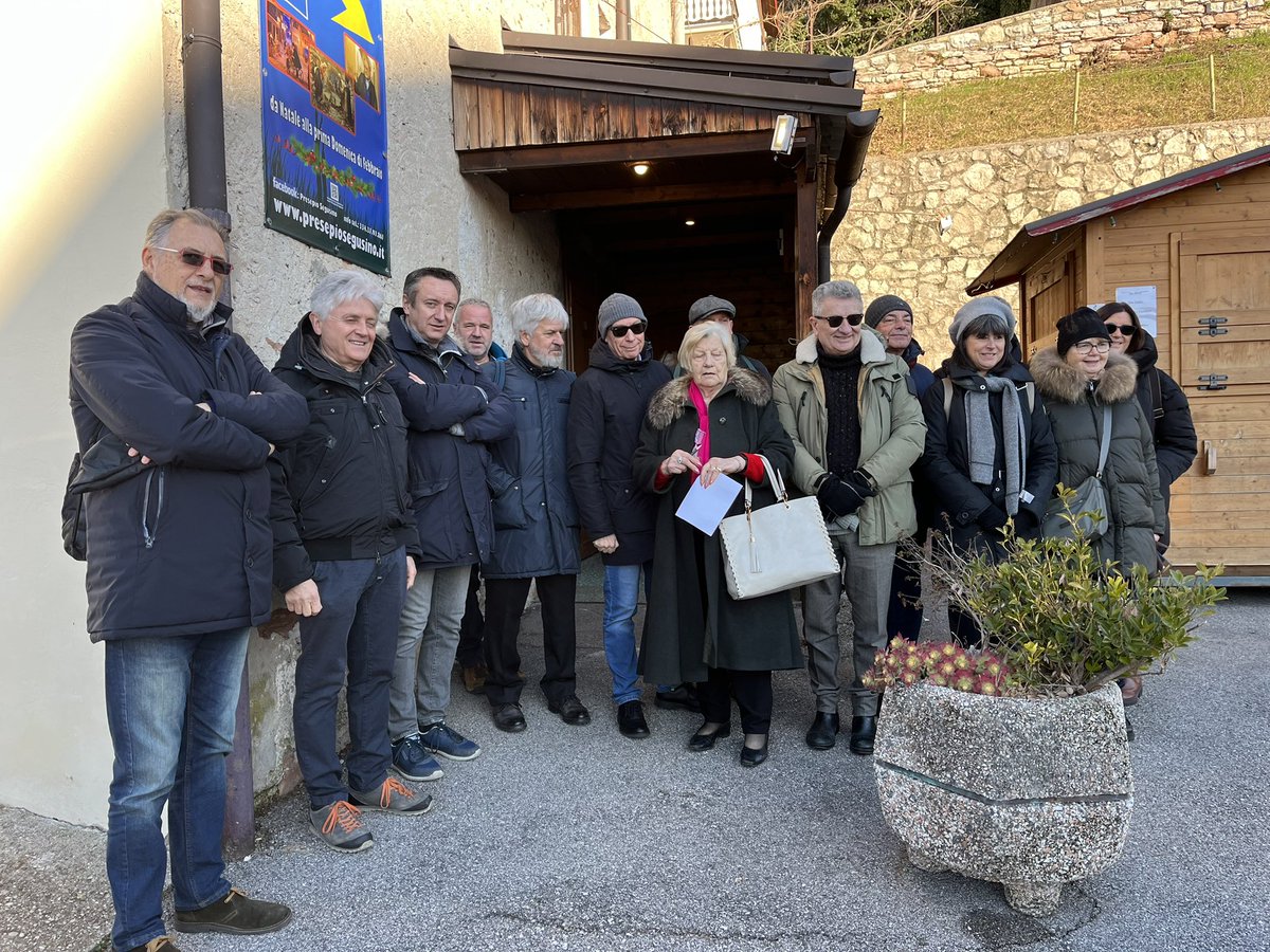 Presepe artistico di Segusino (Tv) aperto tutti i pomeriggi fino al 4 febbraio, tutto il giorno nelle festività, fino ad agosto su richiesta. Un’autentica opera d’arte che merita di essere visitata, come hanno fatto oggi i giornalisti @Argav #PresepioSegusino