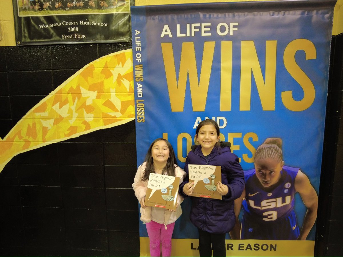 WoodfordGBB's tweet photo. Reading Awareness Night. 🏀📚🖤💛 https://t.co/uN4M4tbDdy