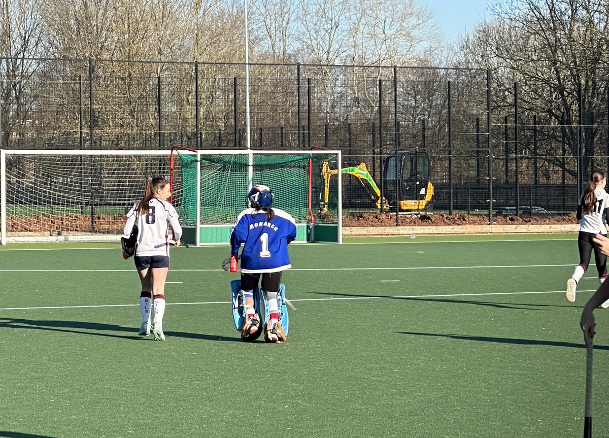 Lovely morning watching Sils ladies 3s playing Coventry and North Warwickshire. Fab 5-1 win especially after going 1 down in the winter sun! Sophie very happy with her performance!