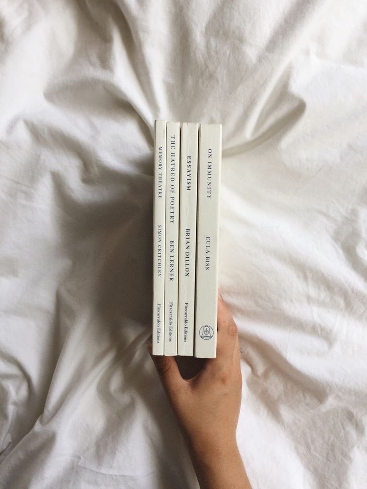 studygiobs's tweet image. ͏⌕ search: #studytwt #studytwtbr #collegetwt

➳ giovanna (ela/dela)
➳ 2007
➳ 3° ano EM
➳ pt-br, en
➳ vestibulanda de direito

♡/↻ = mutuals