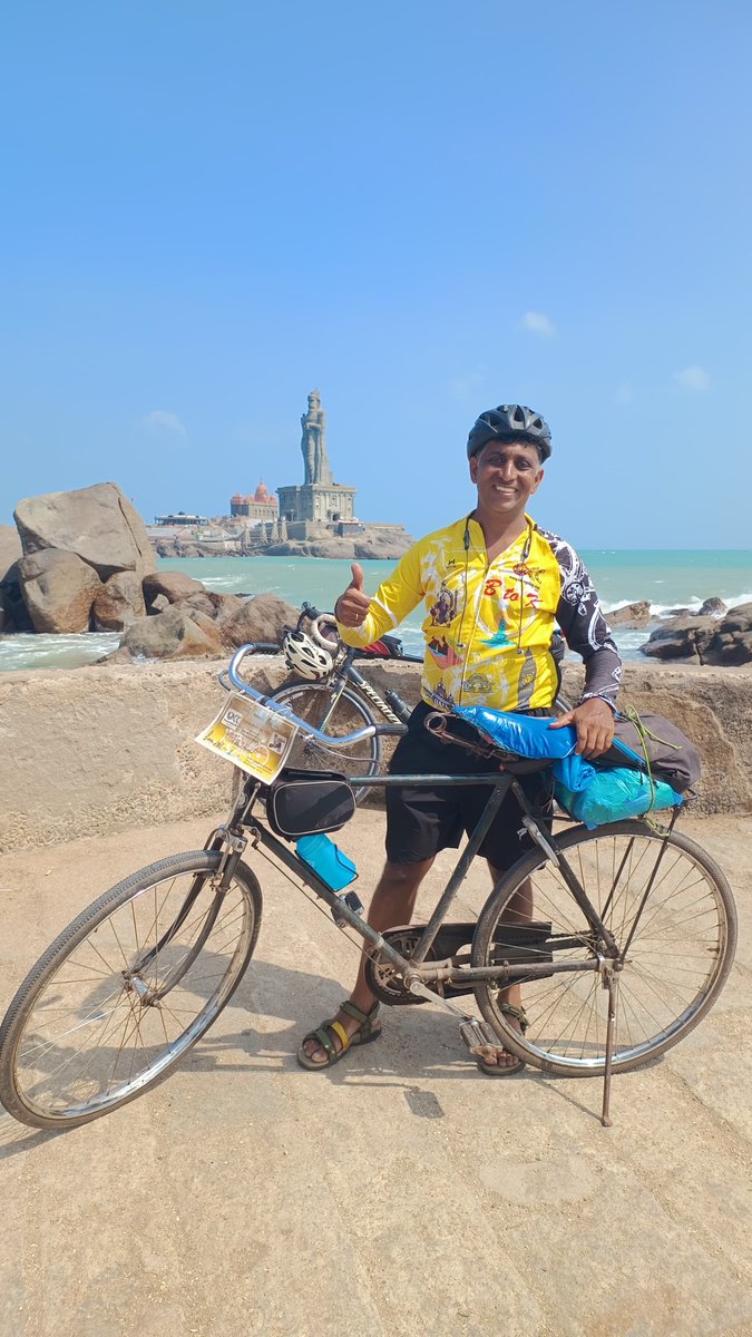 allaboutbelgaum's tweet photo. 🚴‍♂️ Kudos to Ramesh Govekar for the incredible feat of completing a 1200 km ride from Belagavi to Kanyakumari on his single-gear cycle! 🌟 His determination and passion for cycling not only conquered diverse landscapes but also set a shining example for enthusiasts. #Cycling https://t.co/YrkXfPToKY